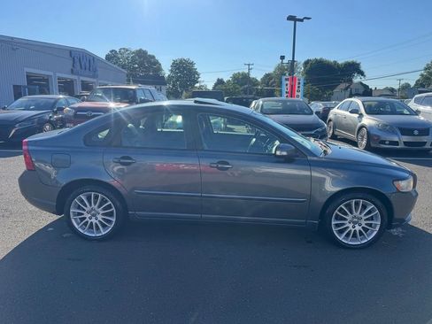 Used 2010 Volvo S40 2.4i FWD image 4