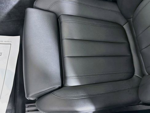 Used 2022 BMW X5 xDrive40i w/ Premium Package AWD/4WD image 19