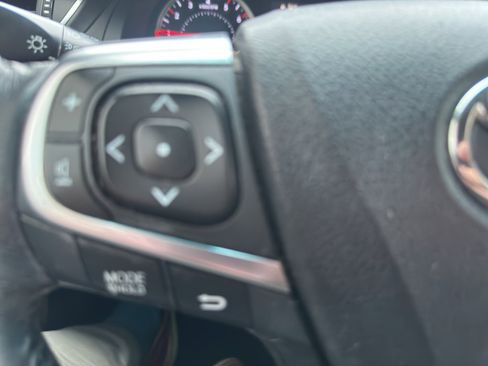 Used 2016 Toyota Camry SE image 7