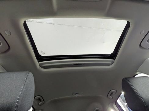 Used 2024 Honda CR-V EX image 6