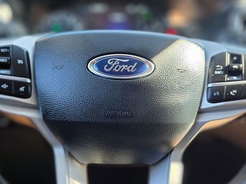 Used 2024 Ford Explorer XLT w/ Equipment Group 202A image 28