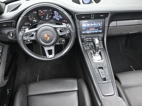Certified 2017 Porsche 911 Carrera GTS image 8