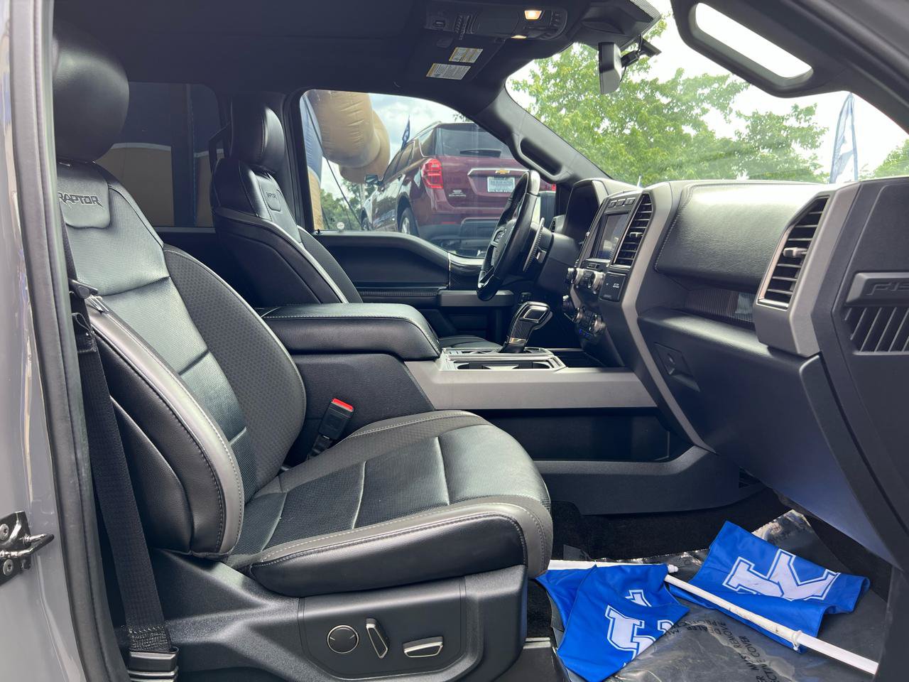 Used 2020 Ford F150 Raptor w/ Equipment Group 802A Luxury AWD/4WD image 14