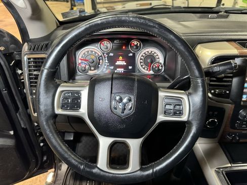 Used 2014 RAM 3500 Laramie w/ Convenience Group image 15