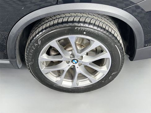 Certified 2024 BMW X5 xDrive40i w/ Premium Package AWD/4WD image 30