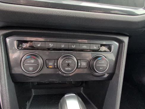 Certified 2021 Volkswagen Tiguan SE R-Line AWD/4WD image 20
