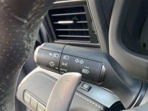 Used 2021 Lexus LC 500 Convertible image 28