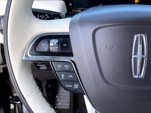 Used 2023 Lincoln Nautilus Black Label image 21