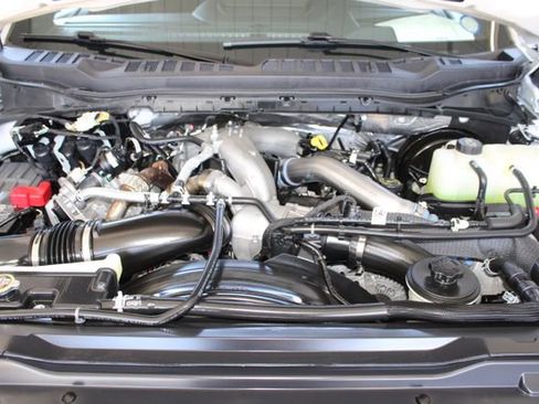 Used 2025 Ford F250 Platinum image 35