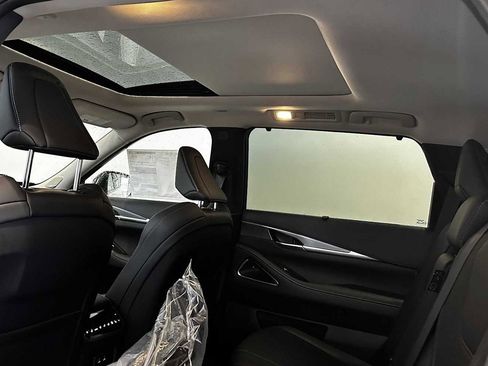 New 2026 INFINITI QX60 Luxe AWD/4WD image 13