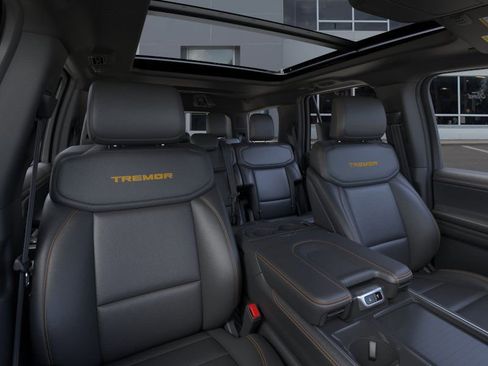 New 2026 Ford Expedition Tremor image 33