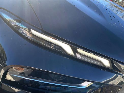 Used 2024 BMW X7 xDrive40i image 56