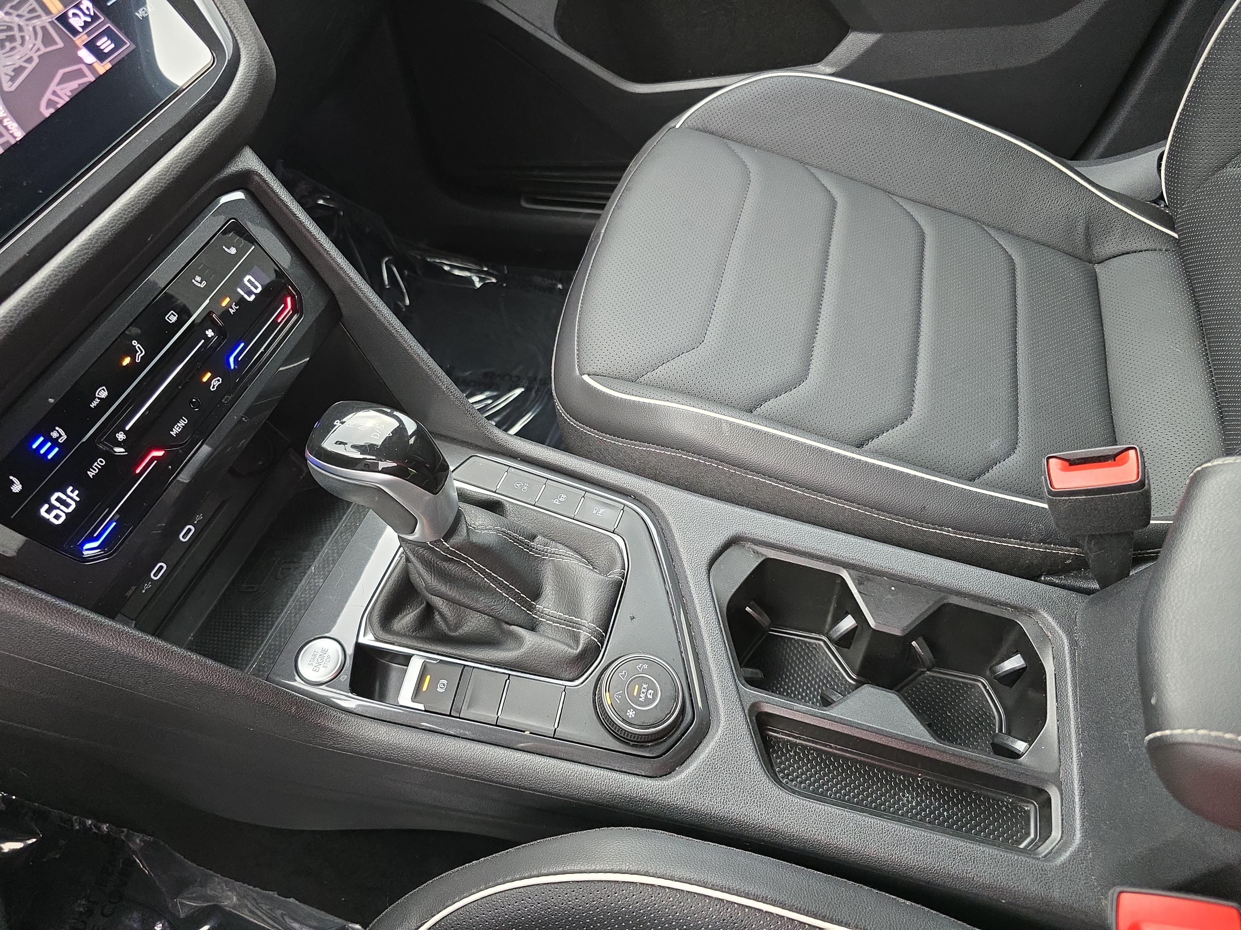 Certified 2024 Volkswagen Tiguan SEL R-Line AWD/4WD image 25