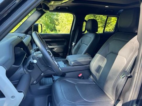 Certified 2024 Land Rover Defender 110 S AWD/4WD image 10