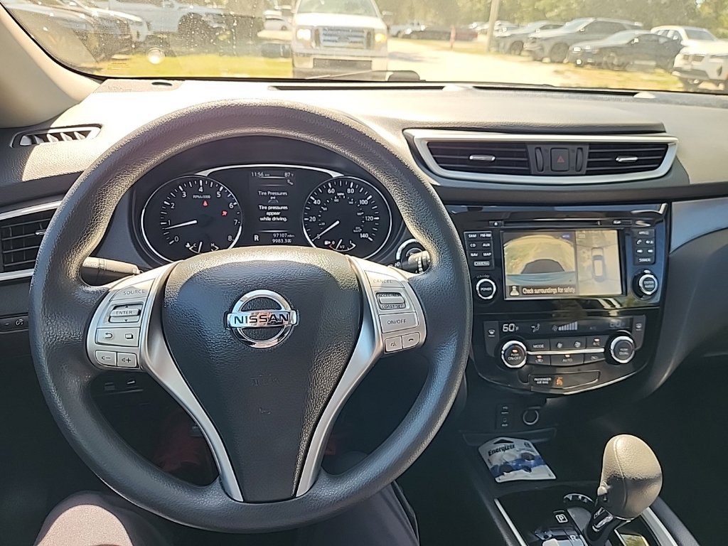 Used 2016 Nissan Rogue SV w/ SV Premium Package AWD/4WD image 4