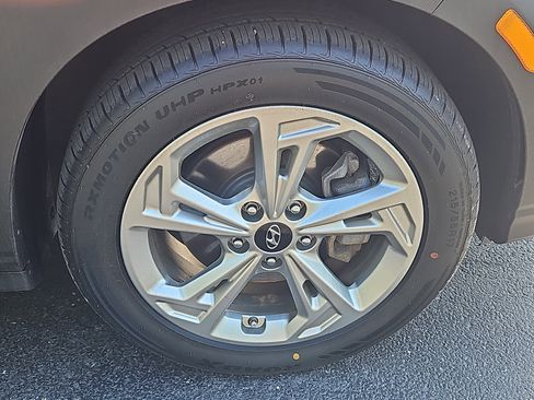 Used 2022 Hyundai Kona SEL AWD/4WD image 11
