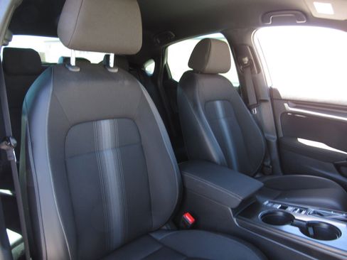 Used 2024 Honda Civic Sport image 10