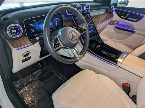 Certified 2025 Mercedes-Benz GLC 300 GLC 300 image 10