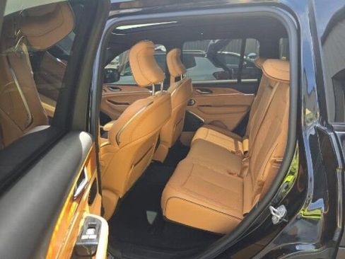 Used 2024 Jeep Grand Cherokee Summit image 10