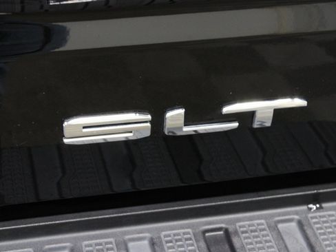 Used 2024 GMC Sierra 1500 SLT image 44