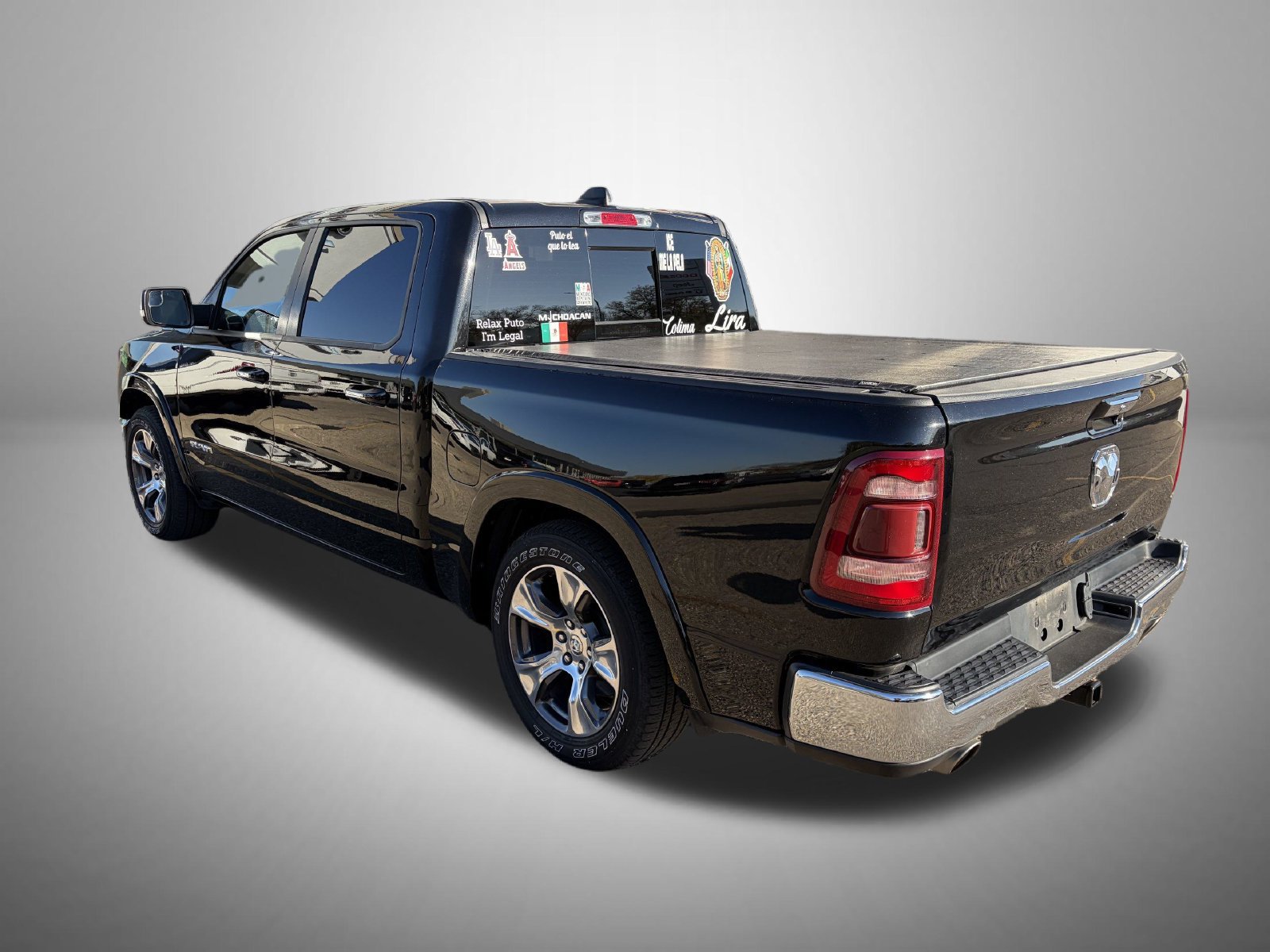 Used 2020 RAM 1500 Laramie AWD/4WD image 1