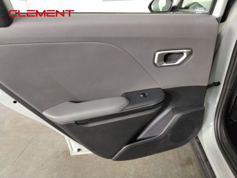 Used 2025 Kia K4 FWD image 24