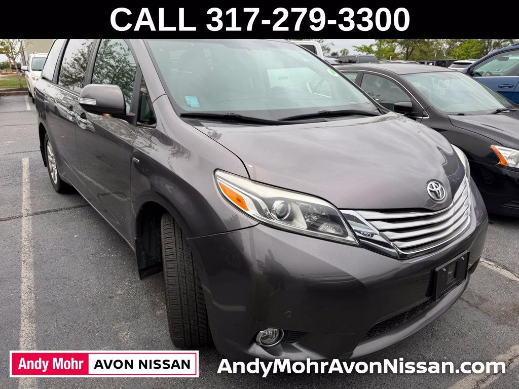 Used 2017 Toyota Sienna Limited AWD/4WD image 3