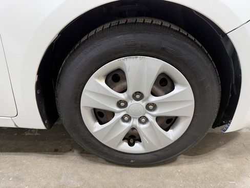 Used 2018 Kia Forte LX w/ LX Rear Camera Package FWD image 6