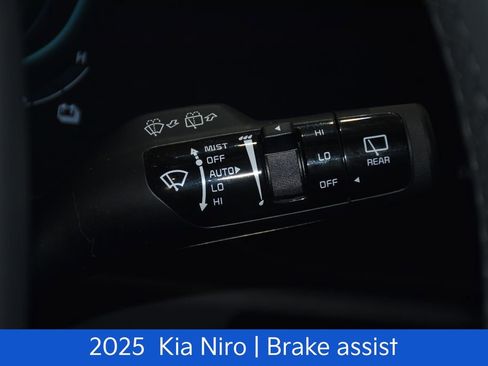 Certified 2025 Kia Niro EX FWD image 12