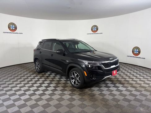 Certified 2023 Kia Seltos EX AWD/4WD image 18