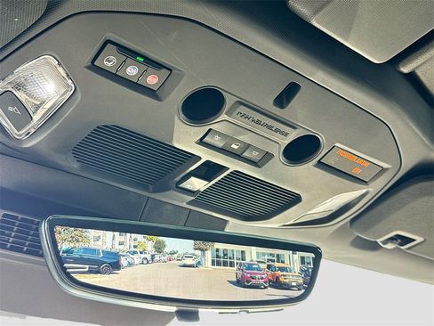 Used 2026 GMC Hummer EV SUV w/ LPO, Sport Package image 19