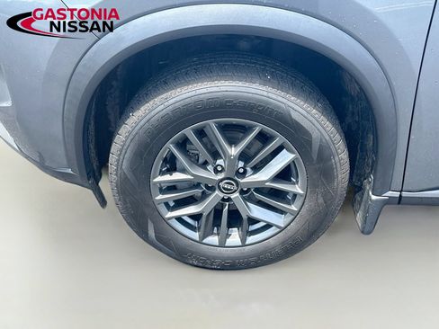 Used 2023 Nissan Rogue S FWD image 38
