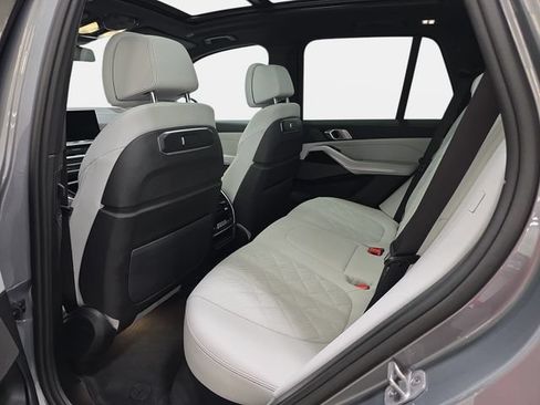 Certified 2025 BMW X5 xDrive40i w/ Climate Comfort Package AWD/4WD image 10