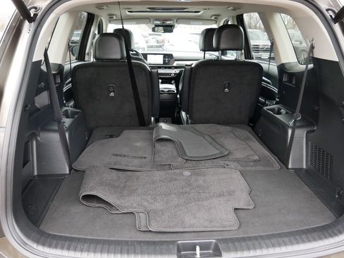 Used 2025 Kia Telluride S image 13
