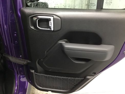 New 2026 Jeep Gladiator Mojave w/ Steel Bumper Group image 35