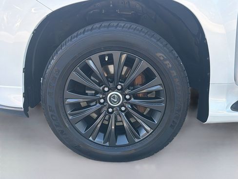 Used 2023 Lexus GX 460 Premium w/ Accessory Package AWD/4WD image 37