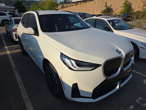 Used 2025 BMW X3 xDrive30i w/ M Sport Package AWD/4WD image 1