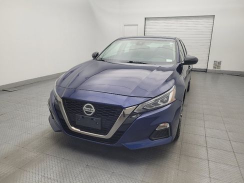 Used 2021 Nissan Altima 2.5 SR FWD image 15