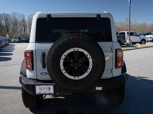 New 2026 Ford Bronco Badlands AWD/4WD image 18