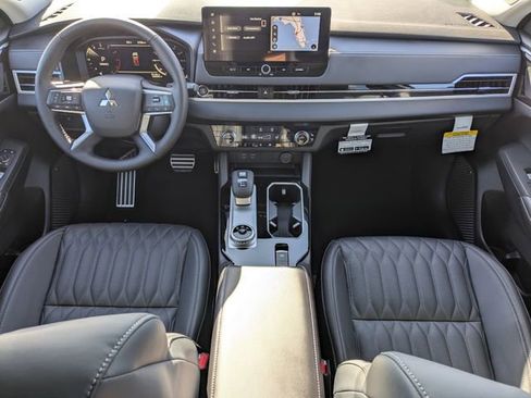 New 2026 Mitsubishi Outlander SEL FWD image 16