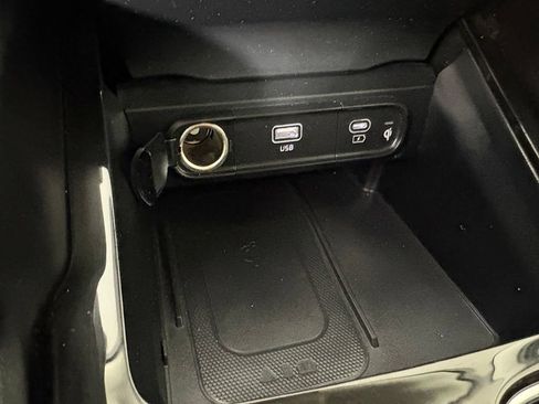 Used 2025 Kia Telluride S AWD/4WD image 35