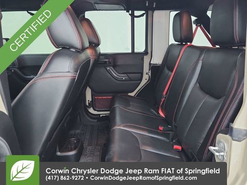 Certified 2017 Jeep Wrangler Unlimited Rubicon AWD/4WD image 29