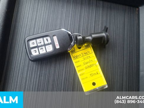 Used 2024 Honda Odyssey Sport image 30