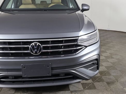 Used 2022 Volkswagen Tiguan SE image 14