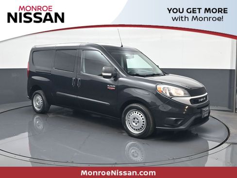 Used 2022 RAM ProMaster City Tradesman image 1
