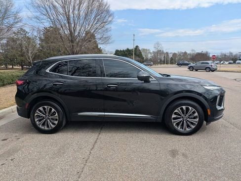 Used 2024 Buick Envision Preferred image 7