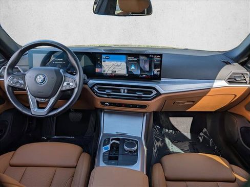Used 2023 BMW i4 eDrive40 RWD image 20