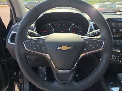 Used 2023 Chevrolet Equinox LT AWD/4WD image 29