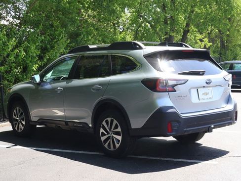 Used 2020 Subaru Outback Premium AWD/4WD image 5