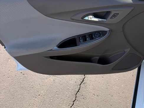 Used 2024 Chevrolet Malibu LT image 12